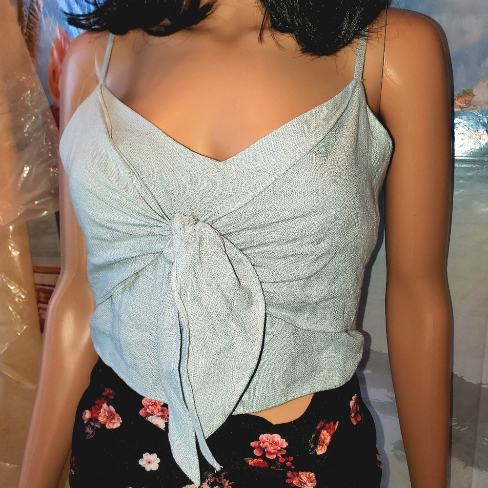 NWT Gianni Bini Garden Party Sage Cropped Twist Front Top - XL